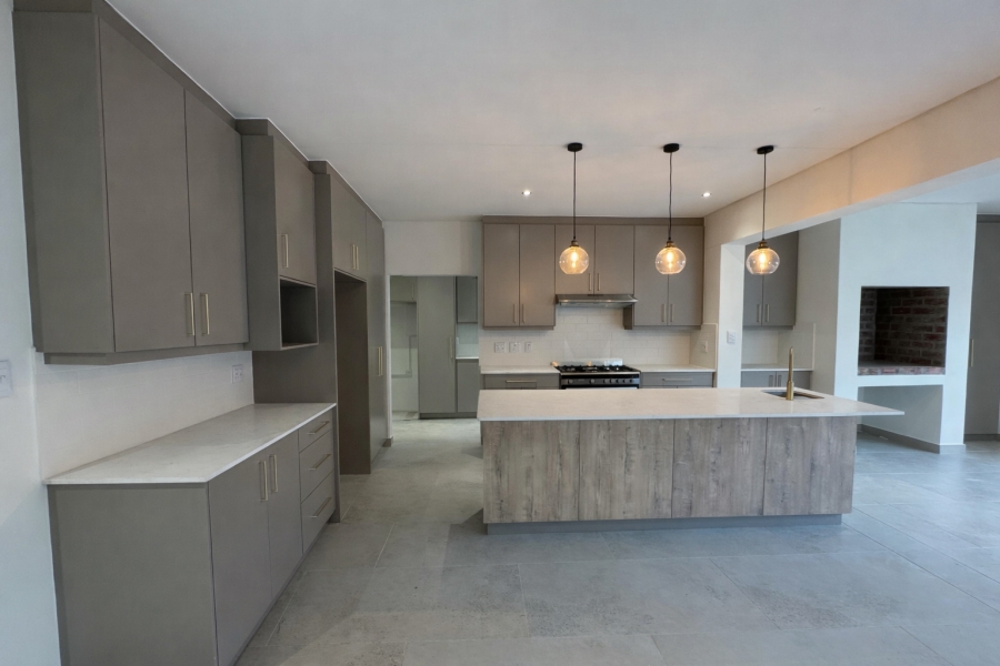 4 Bedroom Property for Sale in Sandown Western Cape